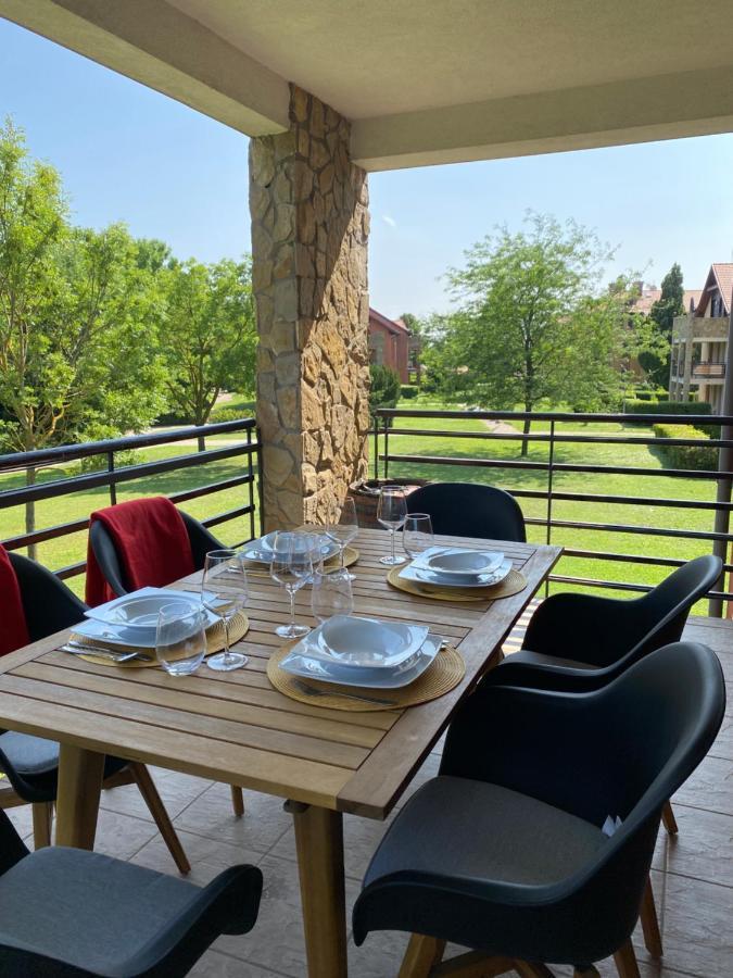 Bad-Buek Golf & Wellnes Apartman Villapark Bagian luar foto